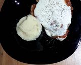 Foto del paso 6 de la receta: Milanesas de surubí a la pizza con puré