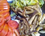 Foto del paso 1 de la receta: Merluza colorida con salsa de naranja
