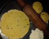 मक्के की रोटी (makke ki roti recipe in Hindi) रेसिपी चरण 2 फोटो