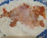 Foto langkah ke 2 dari resep Steak Ayam Krispi Saus Keju.