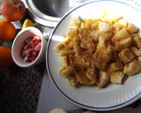 Foto del paso 1 de la receta: Manzanas al brandy con salsa de frambuesas