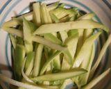 Foto do passo 1 de Salada de Manga Verde