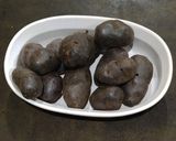 A picture of step 1 of My Genovese Focaccia with Purple Potatoes.