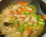 Foto langkah ke 4 dari resep Asem Asem Ayam (bahan Iris).