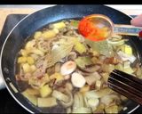 Foto del paso 5 de la receta Dorada en salsa de puerros, anchoas y alcaparras