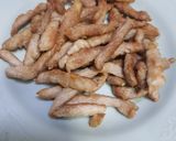 รูปขั้นตอนการทำที่ 1 ของ หมูผัดกิมจิ ซอสไก่ทอด