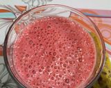 A picture of step 3 of Detox Smoothie.