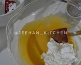 Foto langkah ke 8 dari resep Tokyo Banana Chocolate Roll Cake.