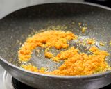 Foto langkah ke 2 dari resep Tahu Isi Sayur Pedas.