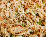 A picture of step 5 of Chicken, Veggies, Chowmin 🍝🍝.