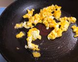 A picture of step 3 of Japanese Okinawa-island Fried Noodle.