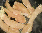 Foto del paso 2 de la receta: Supremas a la crema de acelga light 🍗