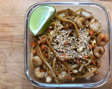 Foto del paso 4 de la receta: Tallarines orientales con gambas