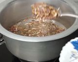 A picture of step 2 of Degi white chana pulao biryani.