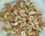 A picture of step 2 of Cashew nut biscuit.