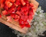 Foto del paso 5 de la receta: Bacalao skrei fresco en salsa de cebolla con tarrina de arroz integral