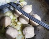 Foto langkah ke 2 dari resep Semur Tahu Bakso Soun.