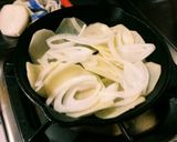 A picture of step 3 of A New Type of Pizza.