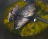 Foto langkah ke 8 dari resep Sup Ikan Mas Kuah Asam.