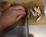 Foto del paso 2 de la receta: Espaguetis de setas estilo japonés