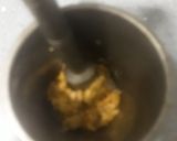 A picture of step 3 of Peanut Cheezy Halwa.