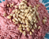 Foto del paso 2 de la receta: Guisado con albóndigas de carne, con nuez moscada y canela