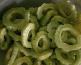 Foto langkah ke 1 dari resep Pare Cabe Garam.