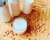 Hình bước làm 1 của món Sữa đậu nành đậu phộng