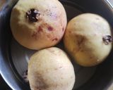 A picture of step 1 of Perad (Guava cheese).