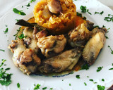 Foto del paso 9 de la receta: Alas de pollo con ajos y vino con rehogado de col