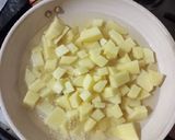 Foto del paso 1 de la receta: Revuelto de zapallito, papa, morrón, cebolla y huevo