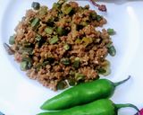 A picture of step 6 of Bhindi qeema with chapati and coffee lufay😍😍😍.