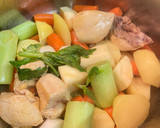 Foto del paso 2 de la receta: Caldo de pollo y verduras