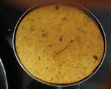 A picture of step 1 of Khakhra chivada.