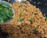 Foto langkah ke 5 dari resep Nasi Goreng Kampung.