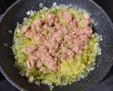 Foto del paso 3 de la receta: Calabacines rellenos de Atún