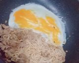 รูปขั้นตอนการทำที่ 2 ของ ผัดบะหมี่,หมูสับ,ต้นอ่อนรวมมิตร - คีโต