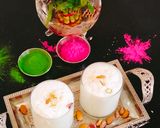 A picture of step 3 of Punjabi lassi.