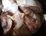 Foto langkah ke 1 dari resep Semur Ayam Kecap Berempah.