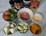 รูปขั้นตอนการทำที่ 1 ของ "เราสองสามคนผัดไข่"🎃🍐🥒🌿🍳..ฟักทอง+บวบ+น้ำเต้าผัดไข่ใส่หมูสับ