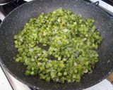 Foto del passaggio 4 della ricetta Asparagi ed Uova
