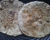 भोगीची बाजरीची भाकरी(Bhogichi Bajrichi Bhakri Recipe In Marathi) रेसिपी स्टेप 5 फोटो 