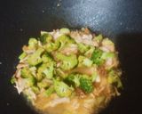 Foto langkah ke 4 dari resep Tumis Brokoli+Ayam kfc.
