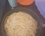 Spaghetti with prawn, tomatoes and courgette pesto recipe step 3 photo