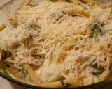 Foto del passaggio 5 della ricetta Pasticcio di ziti agli spinaci