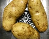 Foto del paso 1 de la receta: Papas 🥔 rellenas con Jamón y Queso