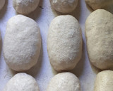 Foto del paso 3 de la receta: Pancitos dulces con harina integral y crema💜