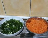Foto langkah ke 2 dari resep Nugget ayam wortel.
