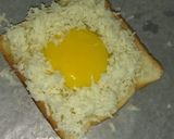 A picture of step 4 of Chessy Baked Egg Toast.