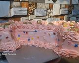 A picture of step 3 of Cream cake with gold marshmallows 😋🎂🎂.